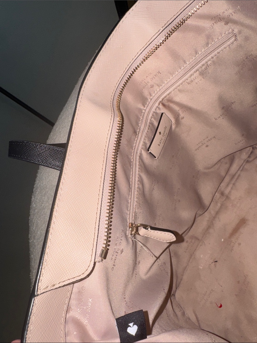 kate spade ♠️ Cream Tote with black Straps - Picture 8 of 15